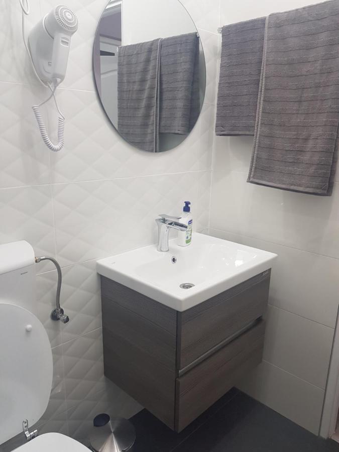 Arrami Aparthotel 2 Satu Mare Buitenkant foto